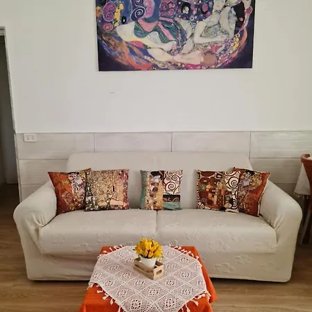 Lilium Apartment